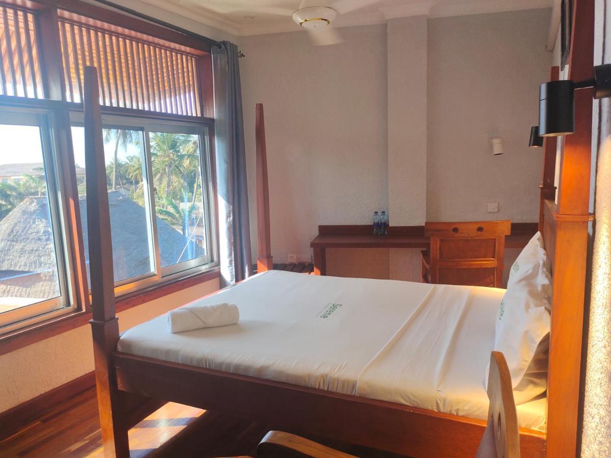 Serene Beach Resort Dar es Salaam Ngoại thất bức ảnh